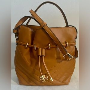 Tory Burch Kira Chevron Bucket Bag - Squash